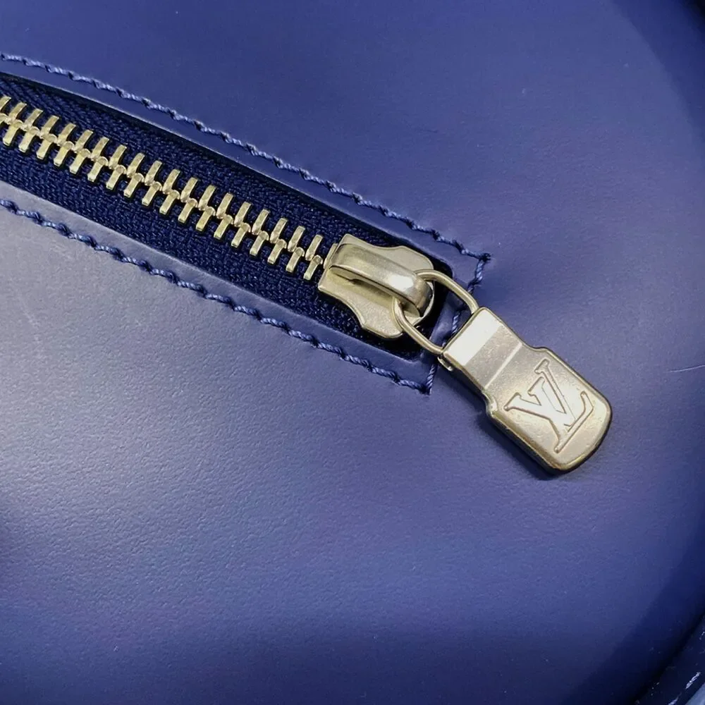 Louis Vuitton Soufflot Epi Handbag M5222G